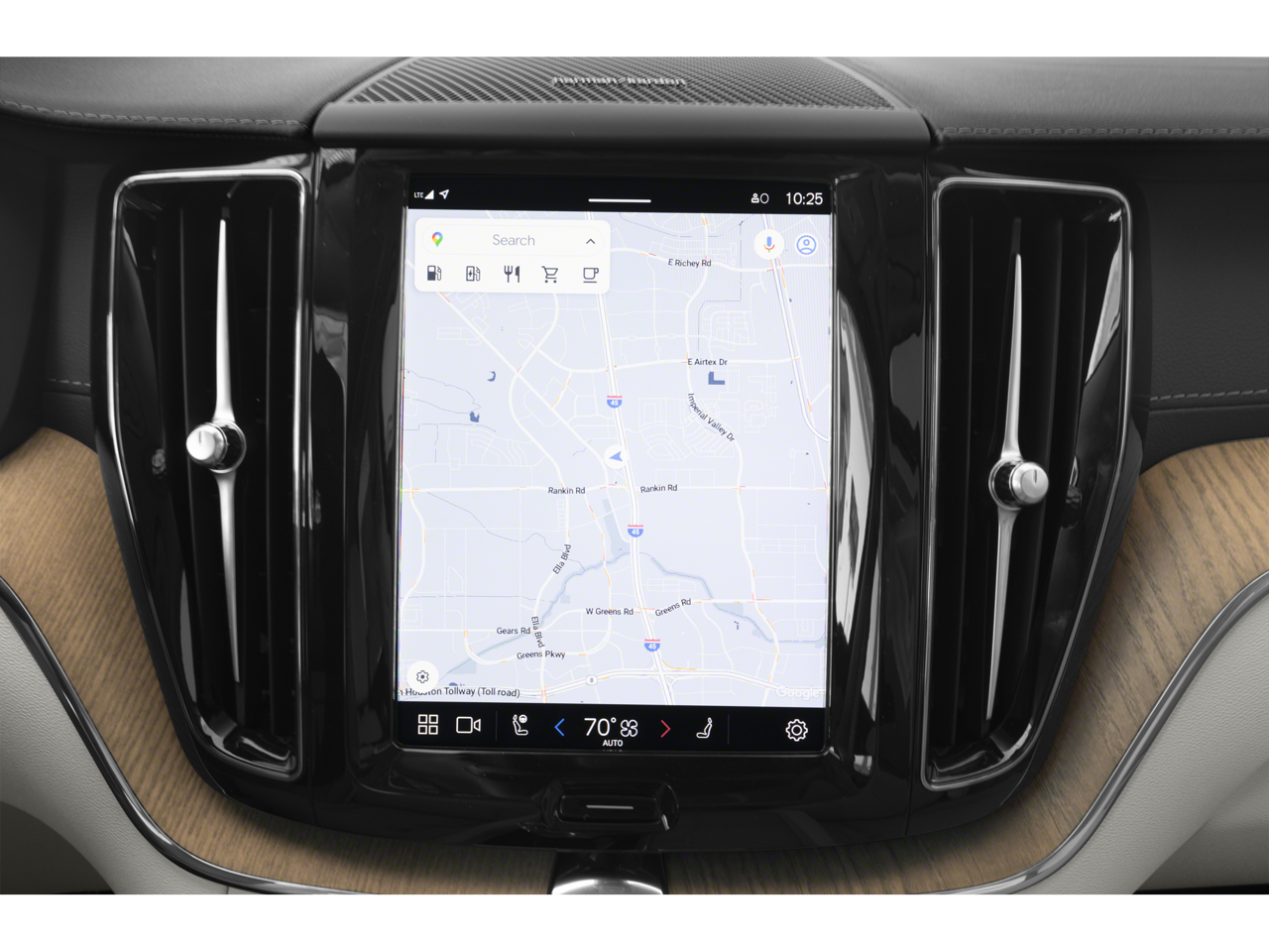 2024 Volvo XC60 Recharge Plug-In Hybrid Ultimate Black Edition