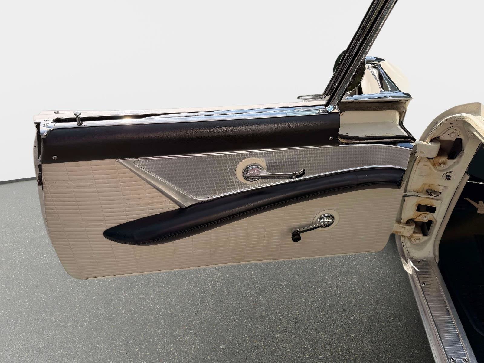 1957 Ford Thunderbird Convertible