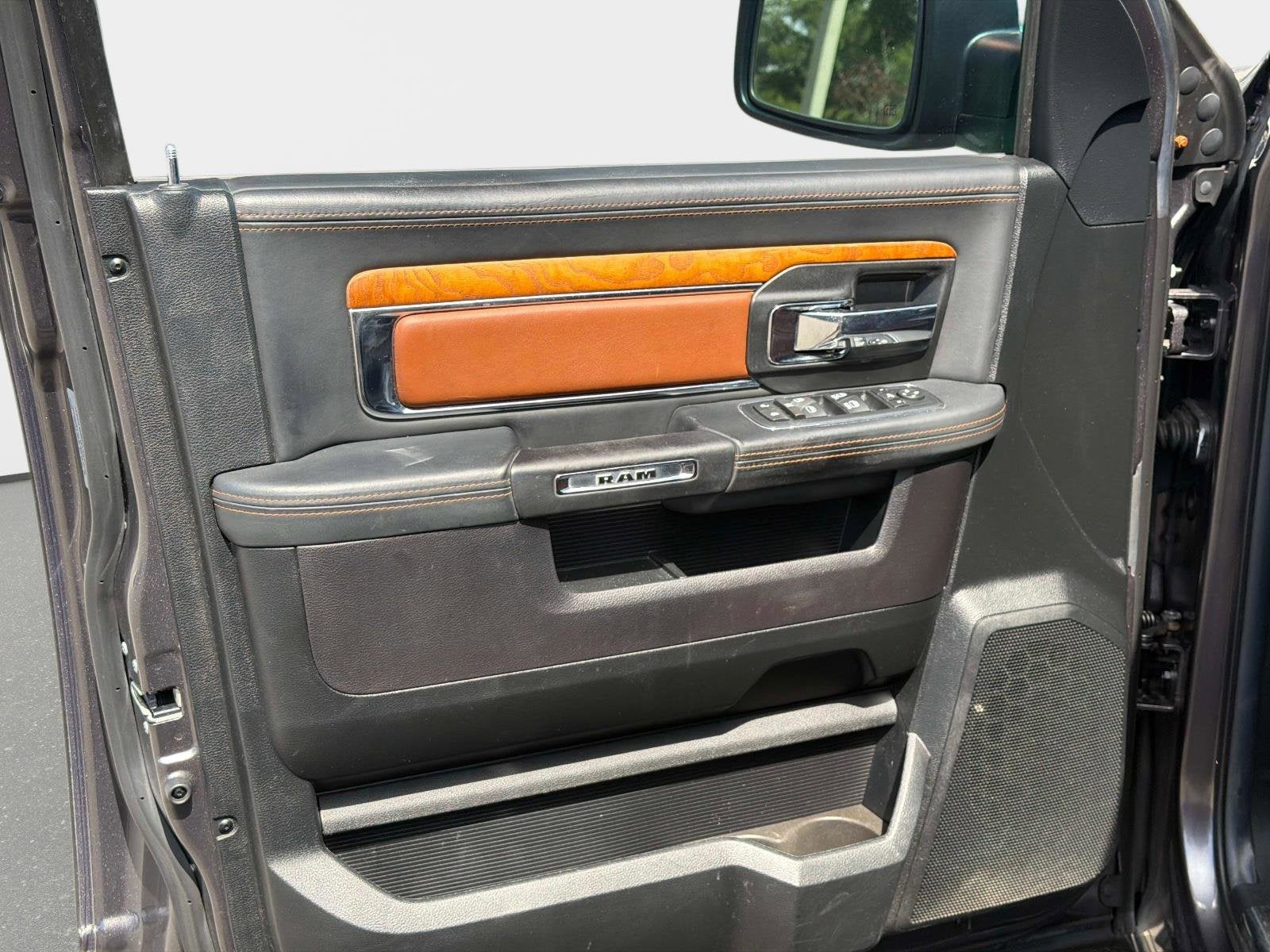 2016 RAM 1500 Laramie Longhorn