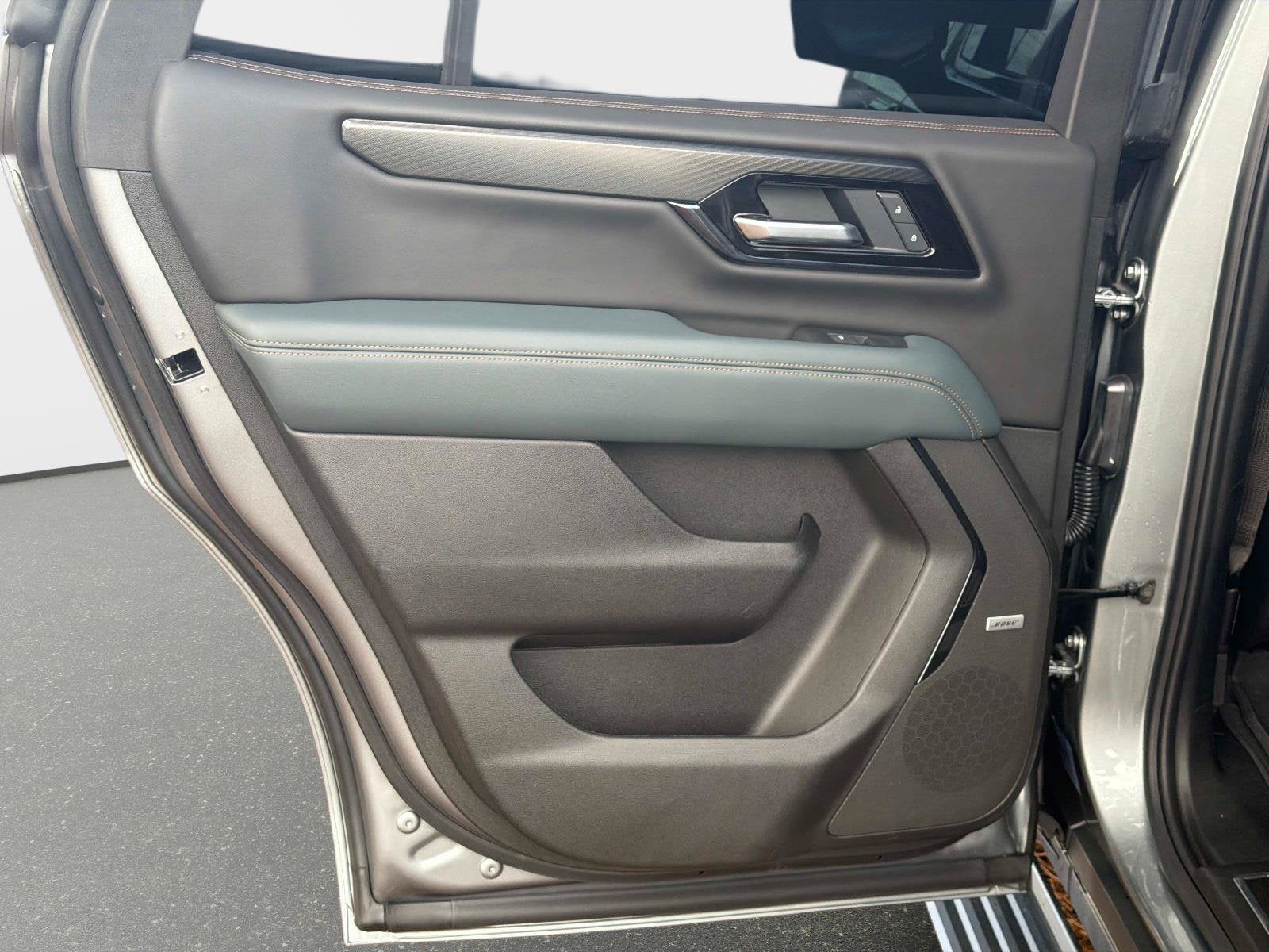 2025 GMC Yukon AT4