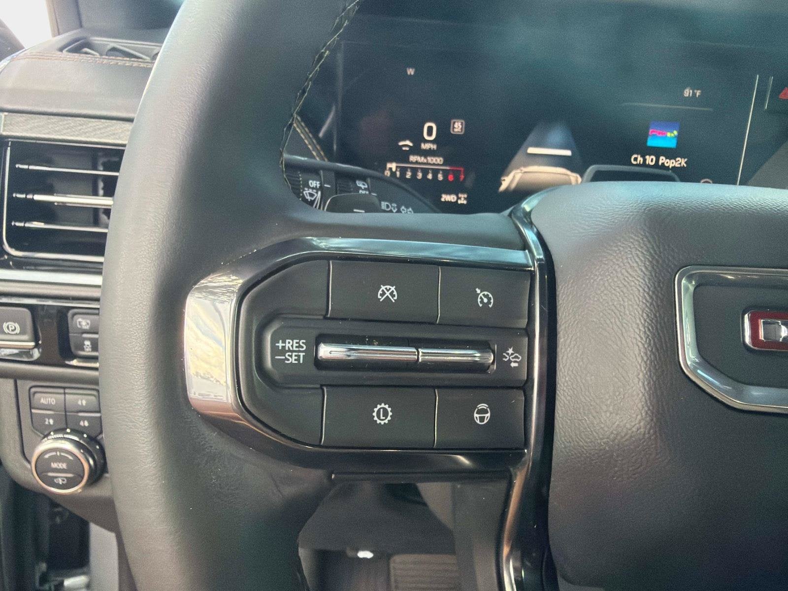 2025 GMC Yukon AT4