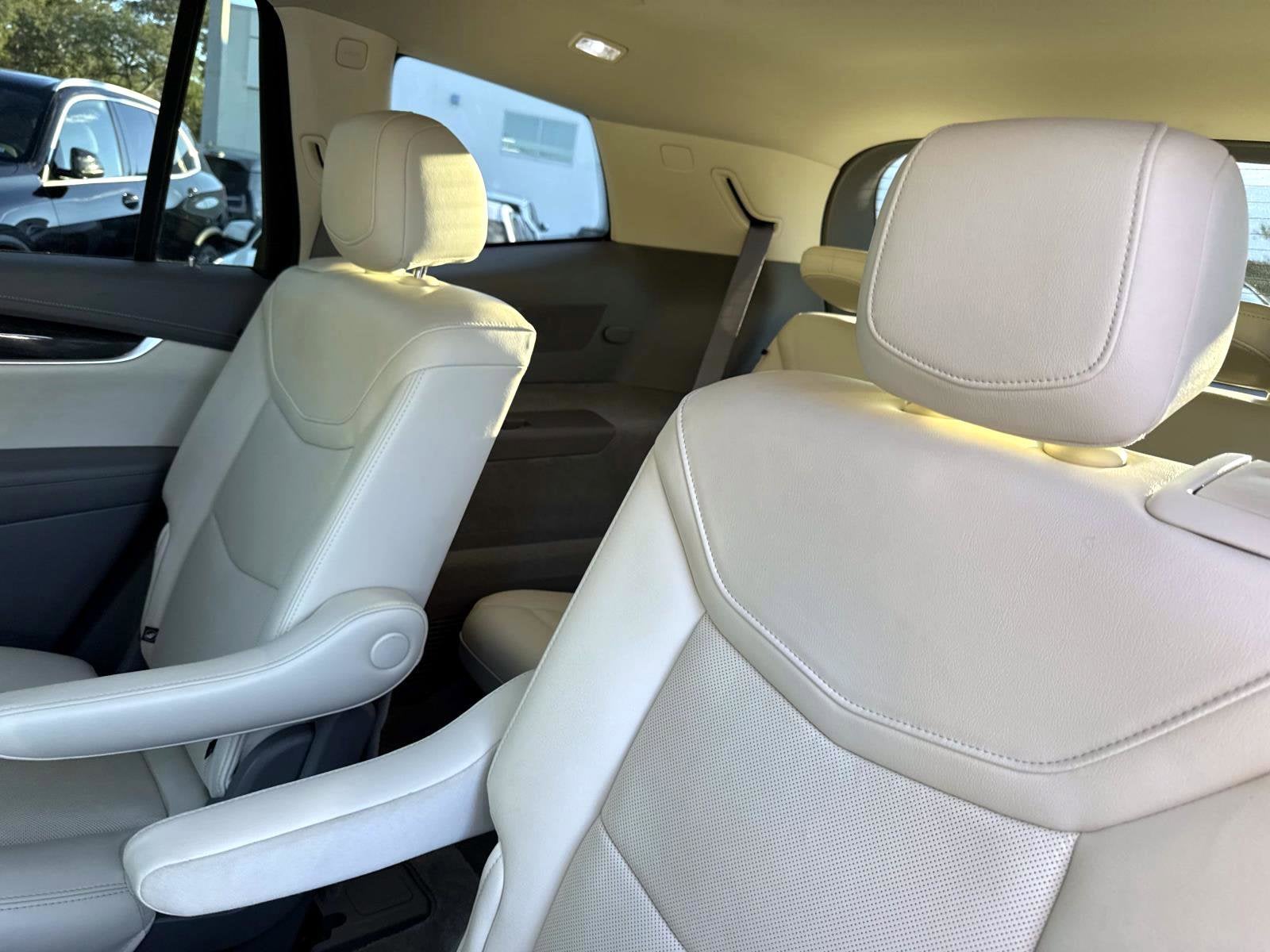 2021 Cadillac XT6 Premium Luxury