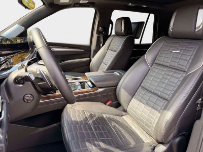 2025 Cadillac Escalade Premium Luxury Platinum