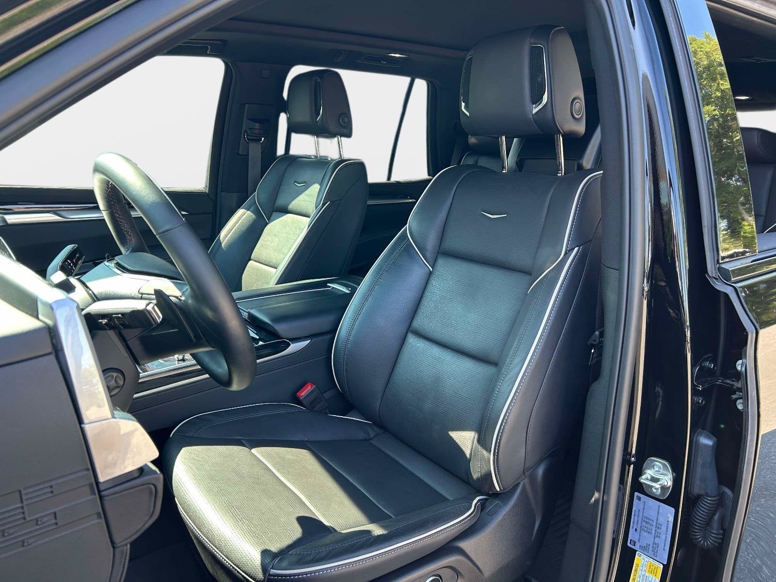2025 Cadillac Escalade Sport