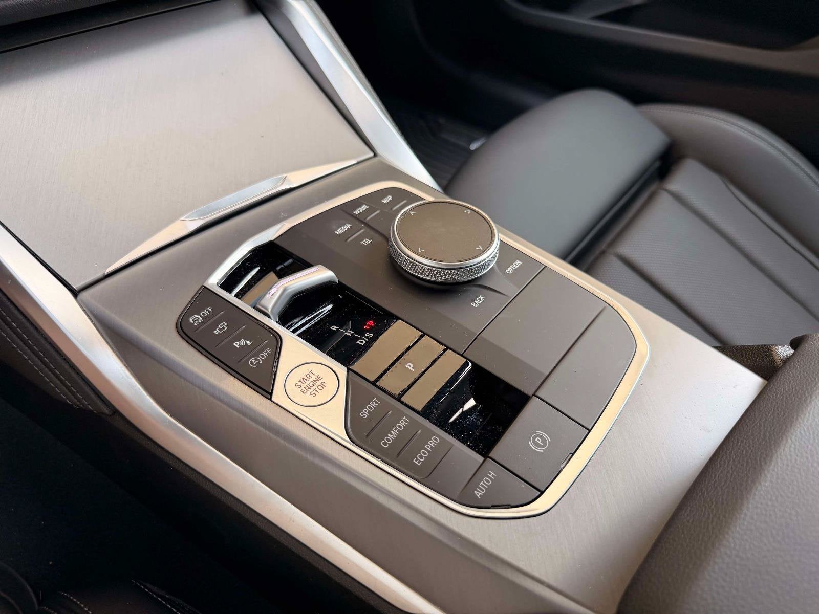 2025 BMW 230i 230i