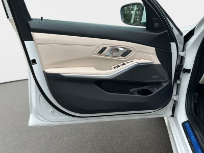 2025 BMW 330i Base