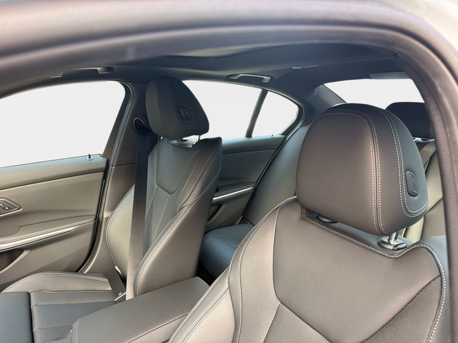 2026 BMW 330i 330i NA xDrive