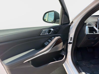 2027 BMW X7 xDrive40i