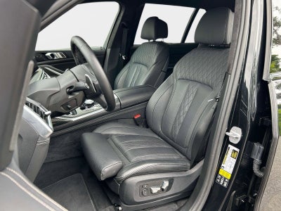 2024 BMW X7 M60i