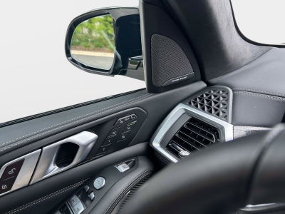 2024 BMW X7 M60i