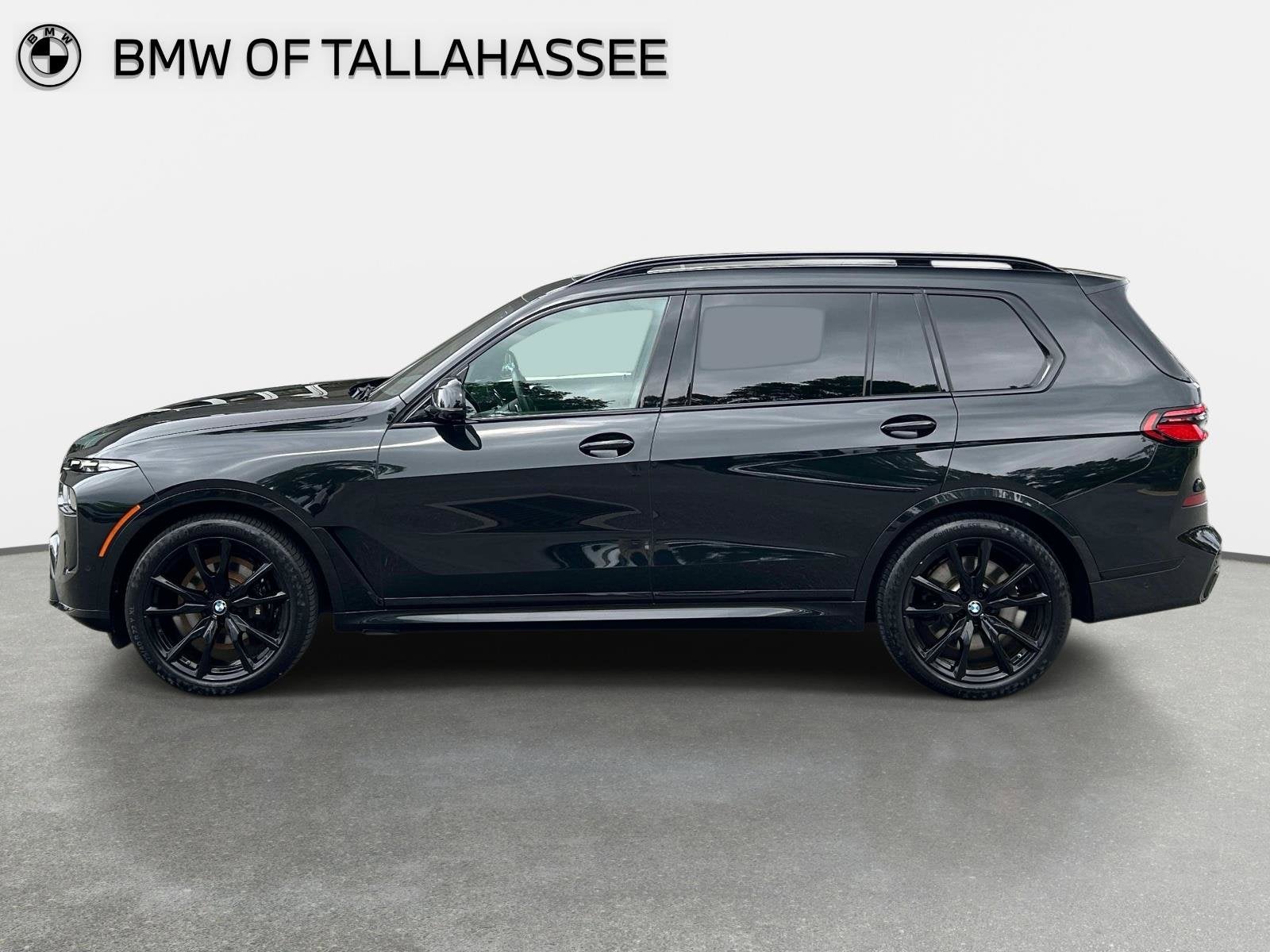 2024 BMW X7 M60i