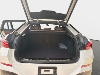2027 BMW X6 xDrive40i