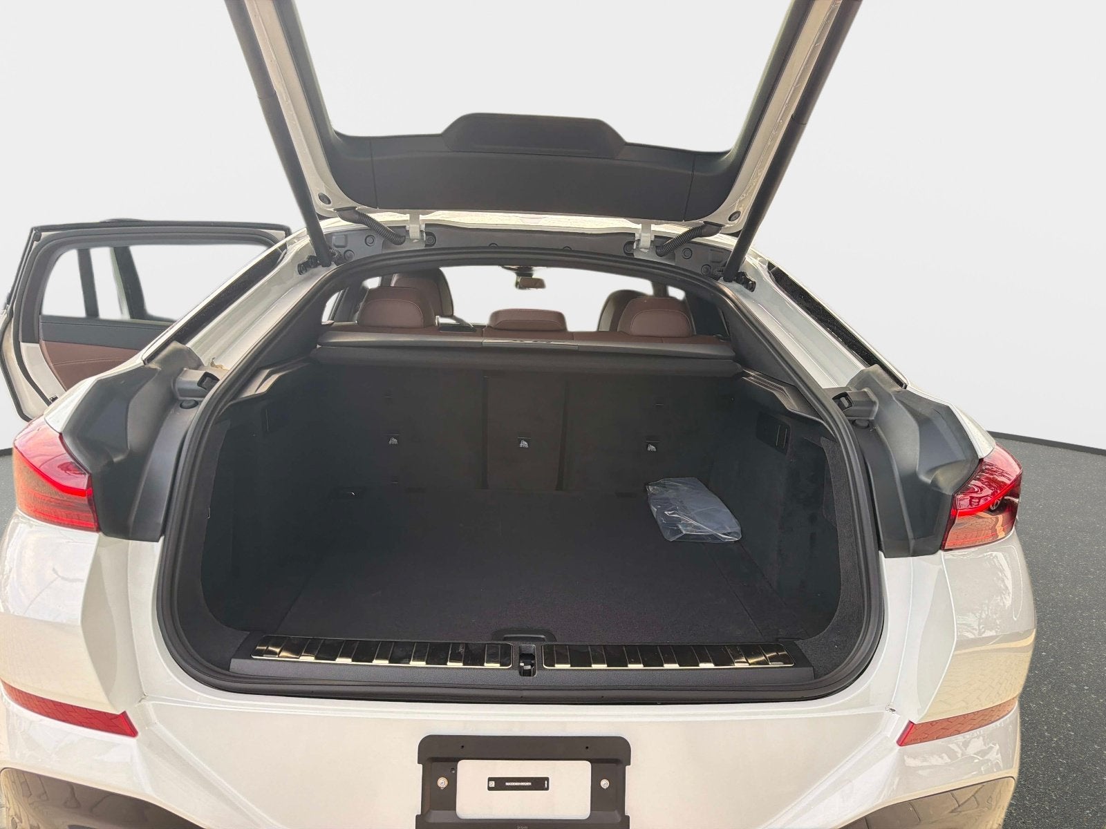 2027 BMW X6 xDrive40i
