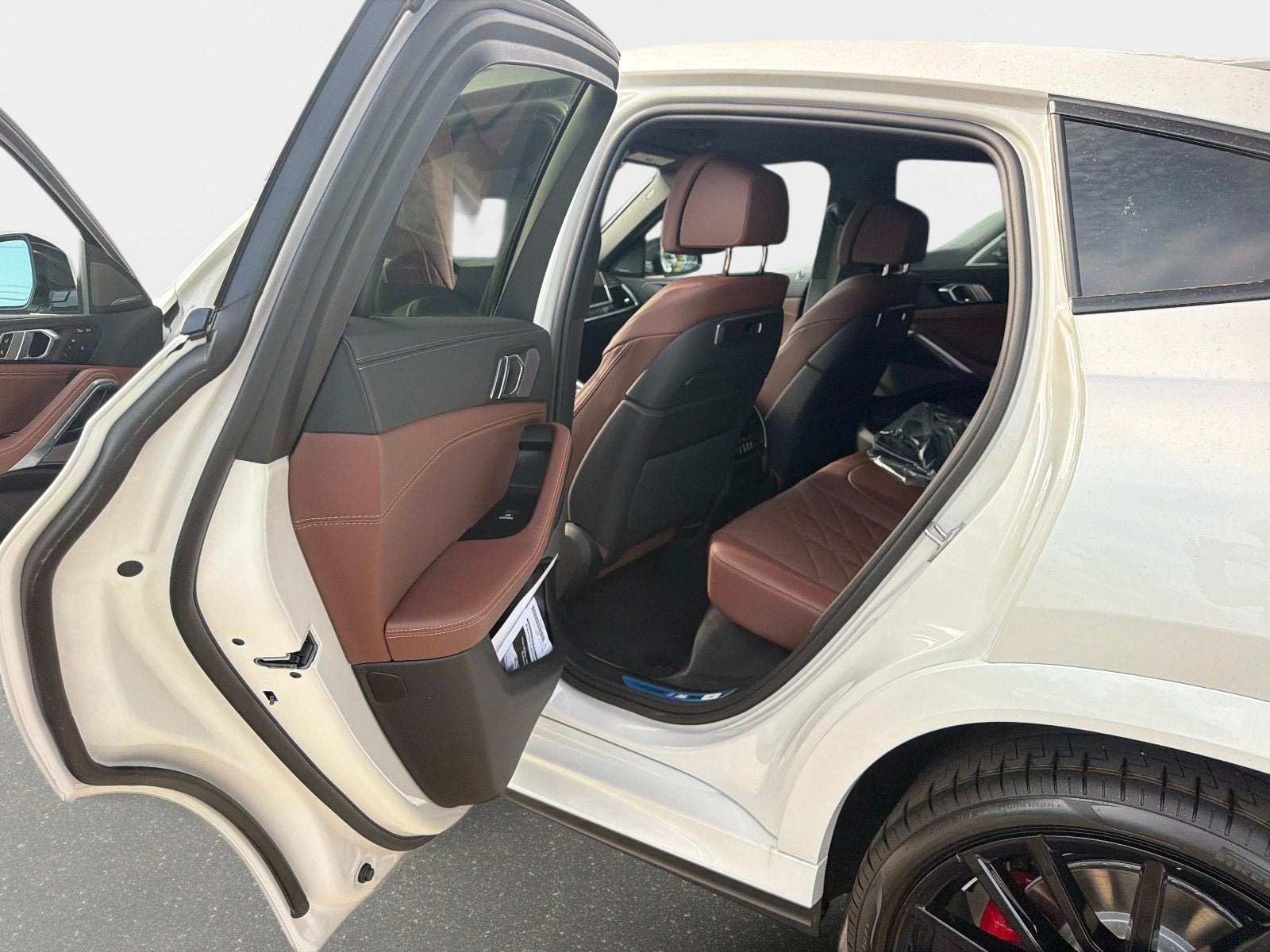 2027 BMW X6 xDrive40i