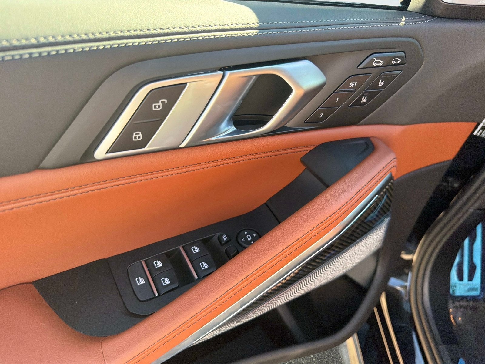 2027 BMW X6 M60i