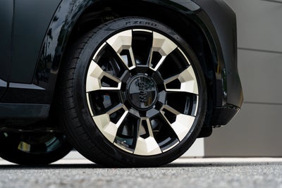 2023 BMW XM Base