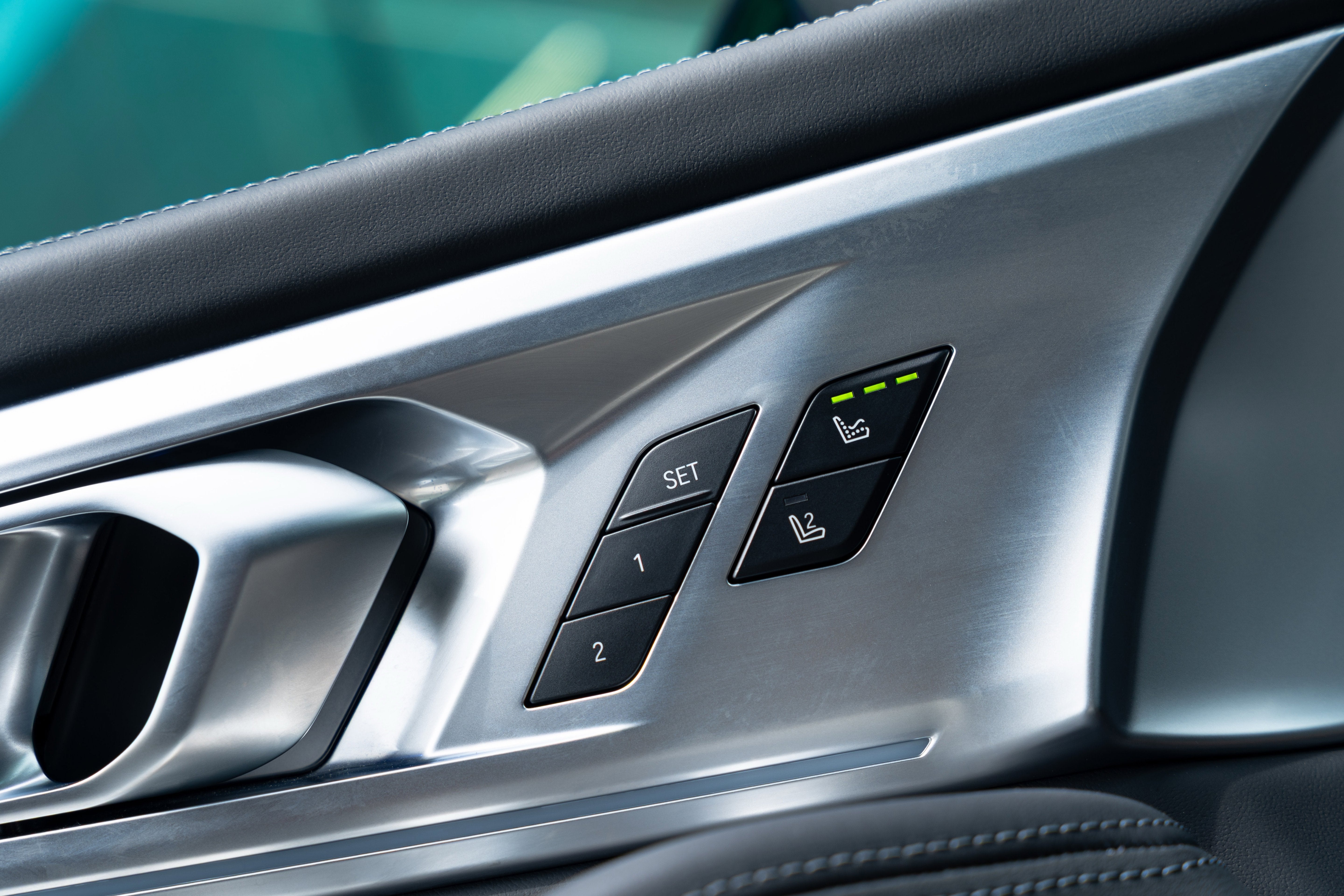 2023 BMW XM Base