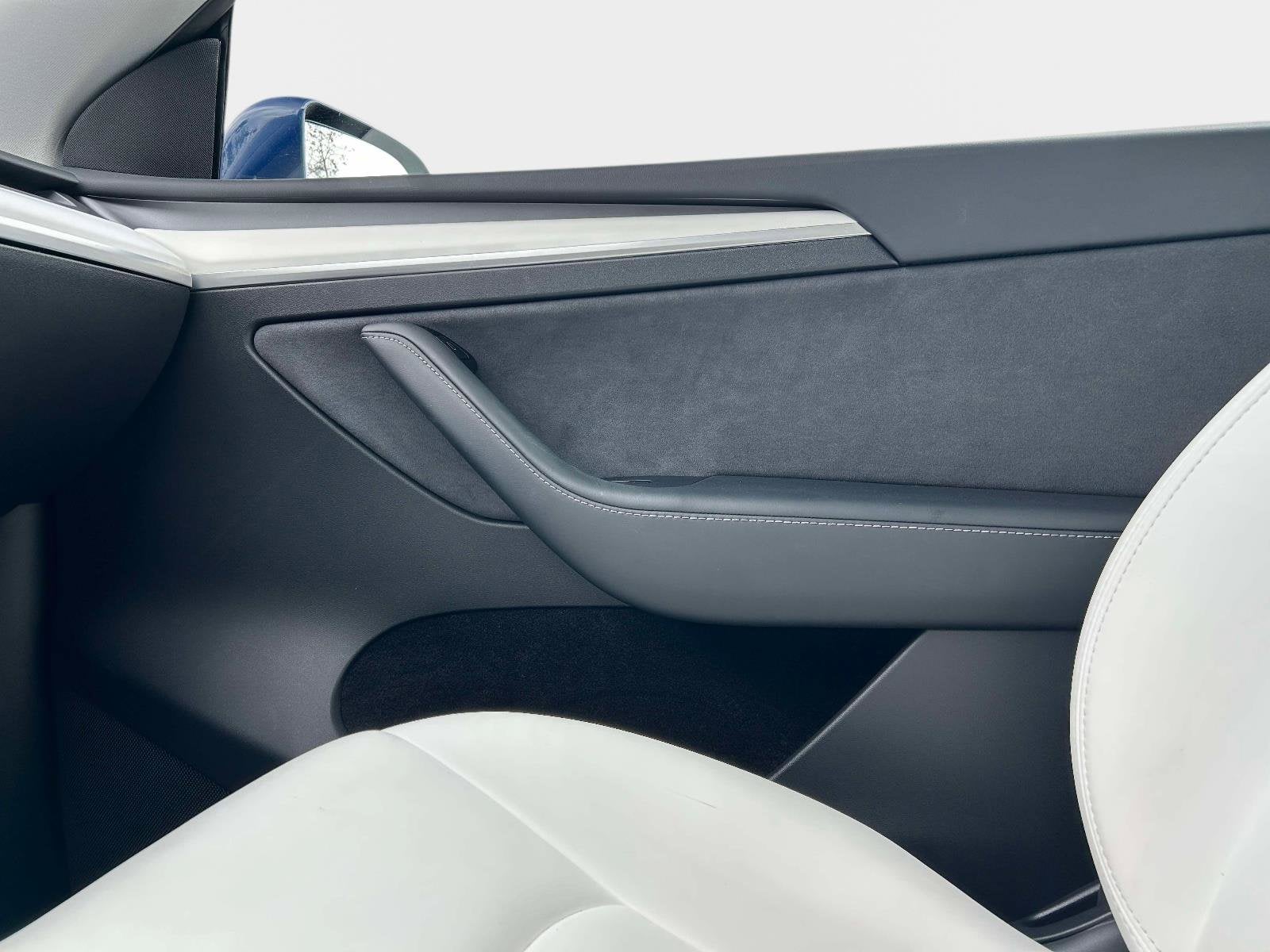 2024 Tesla Model Y Performance