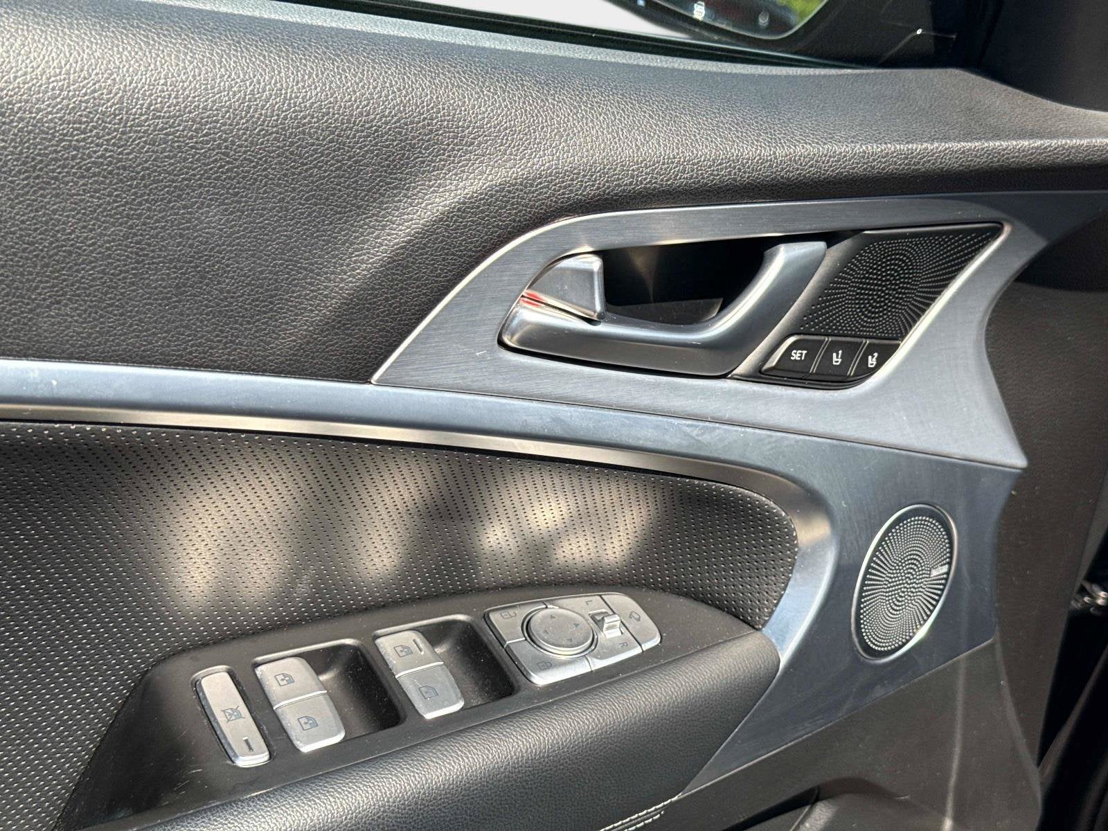 2019 Genesis G70 3.3T Advanced