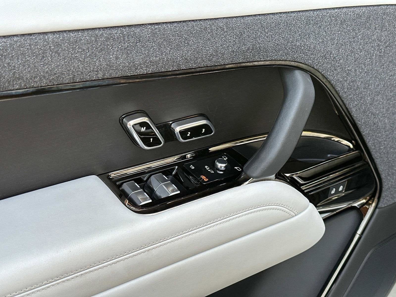 2024 Land Rover Range Rover Sport SE