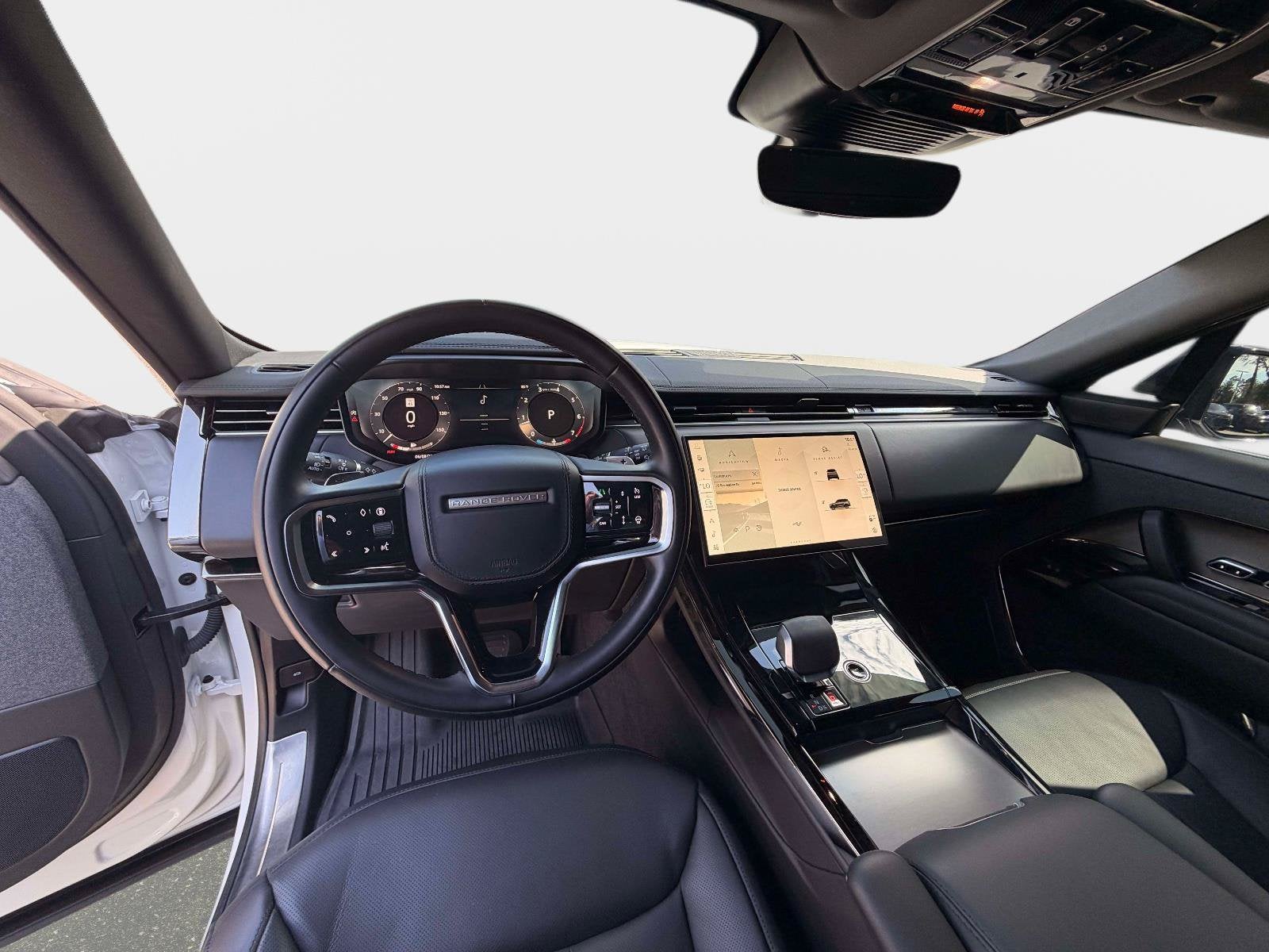 2025 Land Rover Range Rover Sport SE