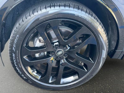 2025 Land Rover Discovery Sport SE
