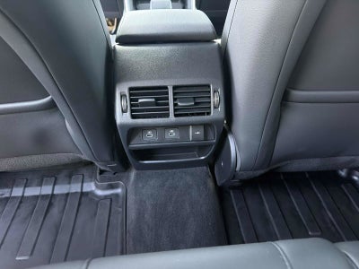 2025 Land Rover Discovery Sport SE