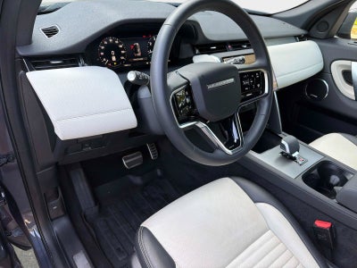 2025 Land Rover Discovery Sport SE
