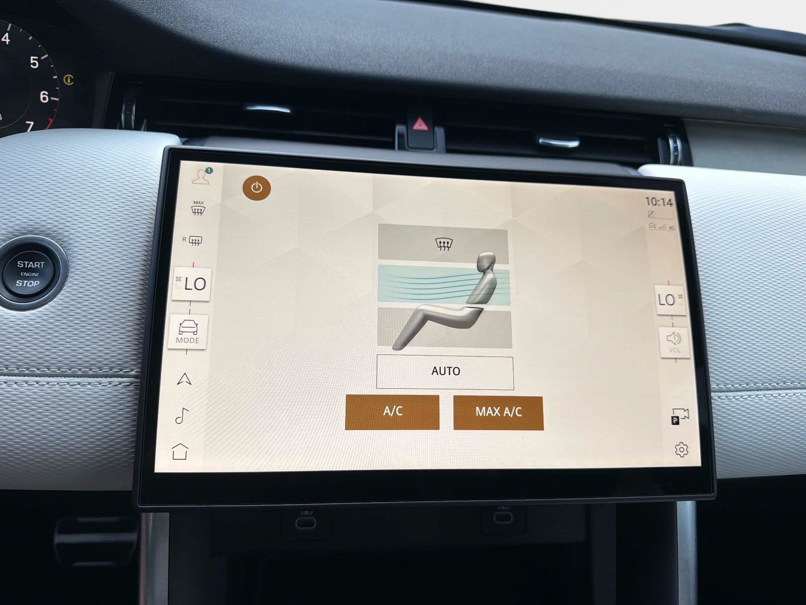 2025 Land Rover Discovery Sport SE