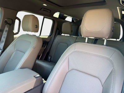 2023 Land Rover Defender 110 X-Dynamic SE