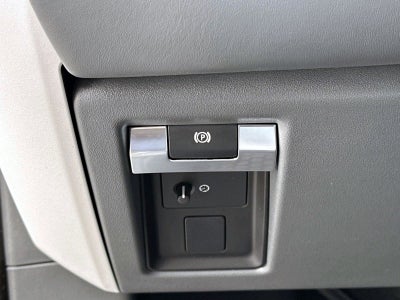 2025 Land Rover Defender 110 X-Dynamic SE