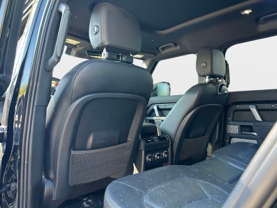2023 Land Rover Defender 130 X-Dynamic SE