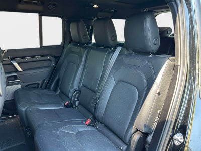 2023 Land Rover Defender 130 X-Dynamic SE