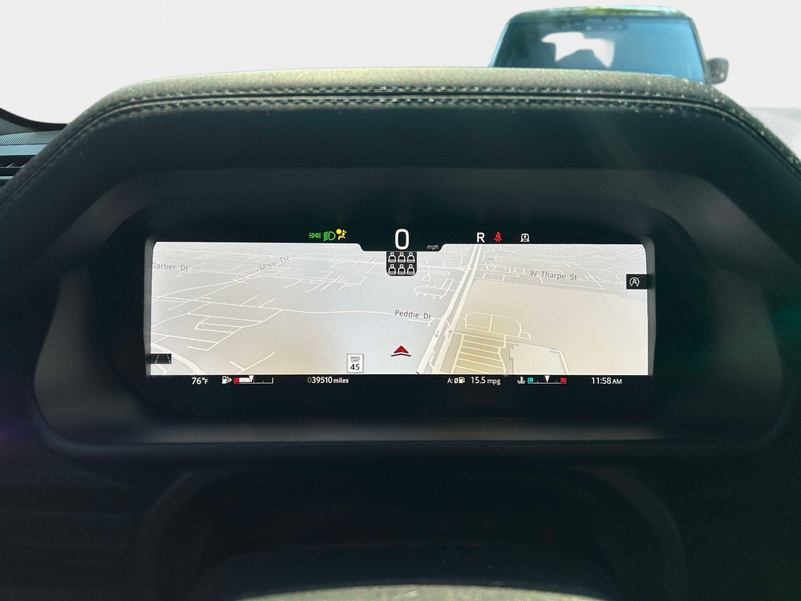2023 Land Rover Defender 130 X-Dynamic SE