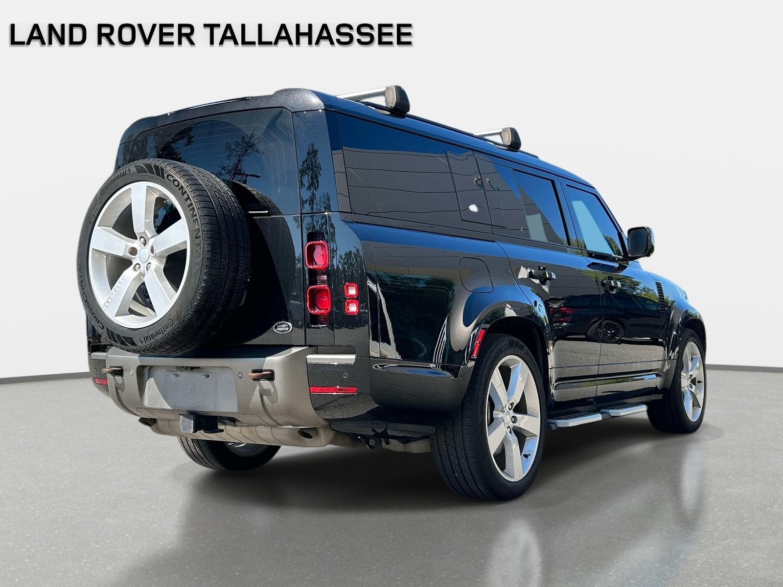 2023 Land Rover Defender 130 X-Dynamic SE