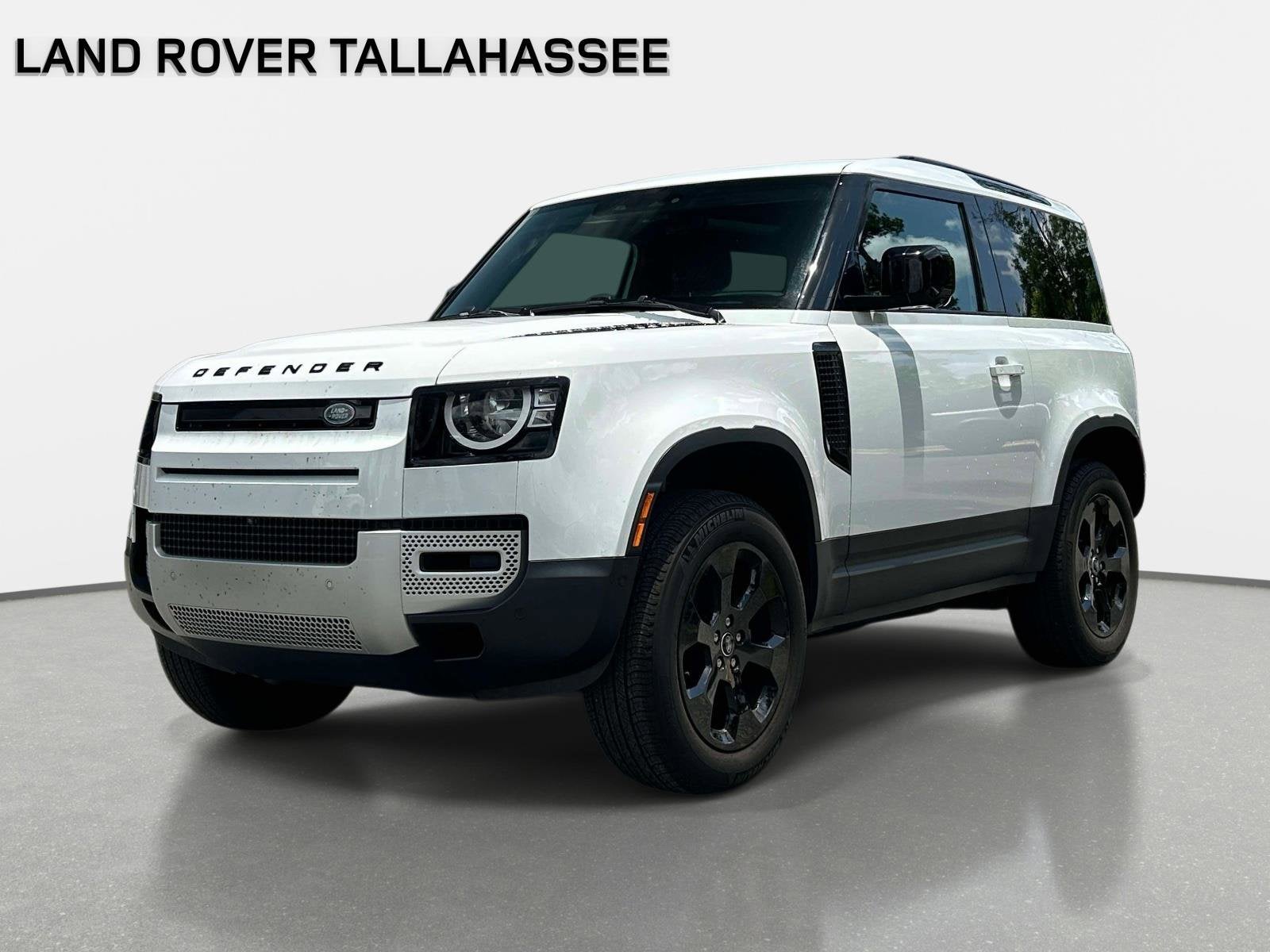 2023 Land Rover Defender S's photo