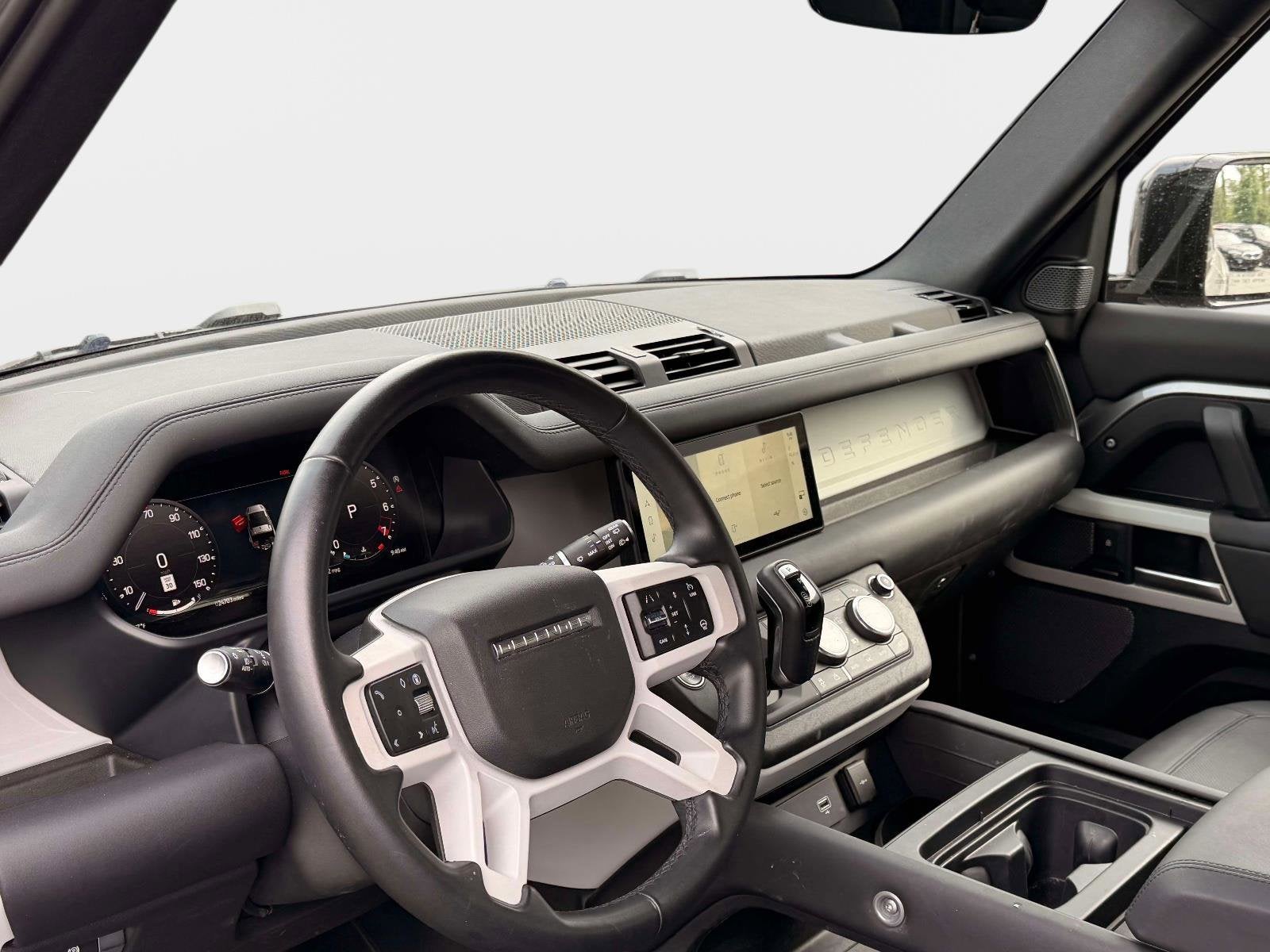 2024 Land Rover Defender 90 S
