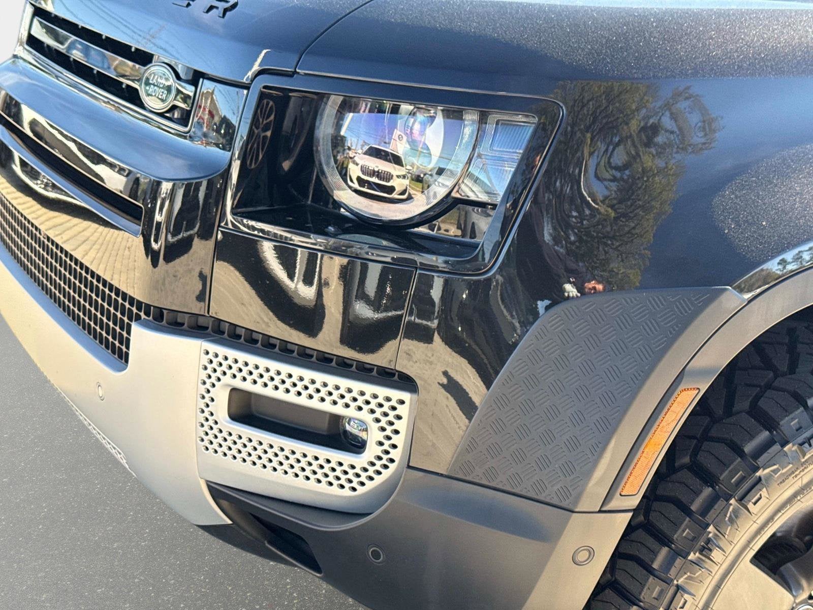 2024 Land Rover Defender 90 S