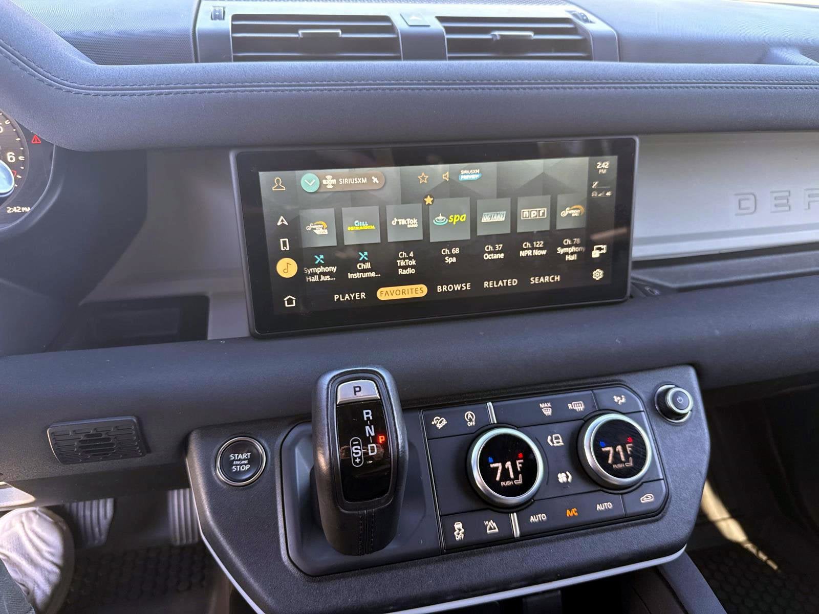 2023 Land Rover Defender 110 S