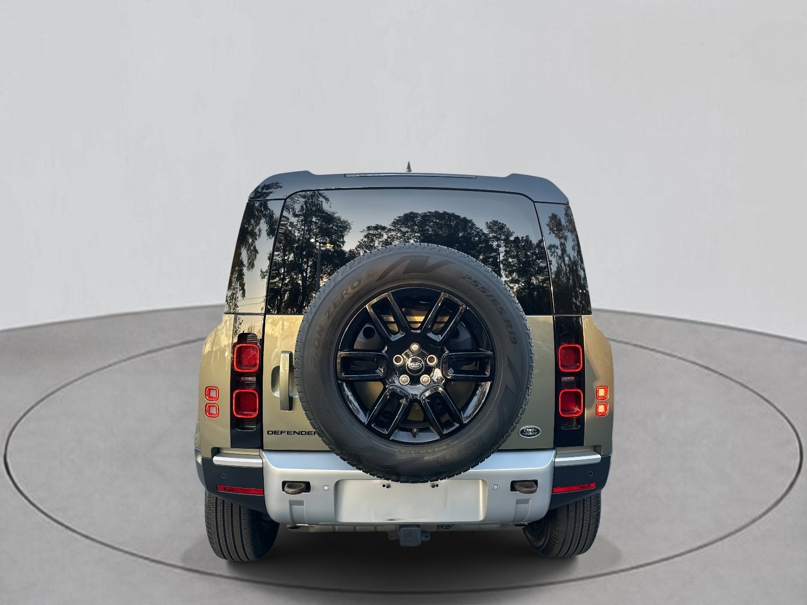 2023 Land Rover Defender 110 S