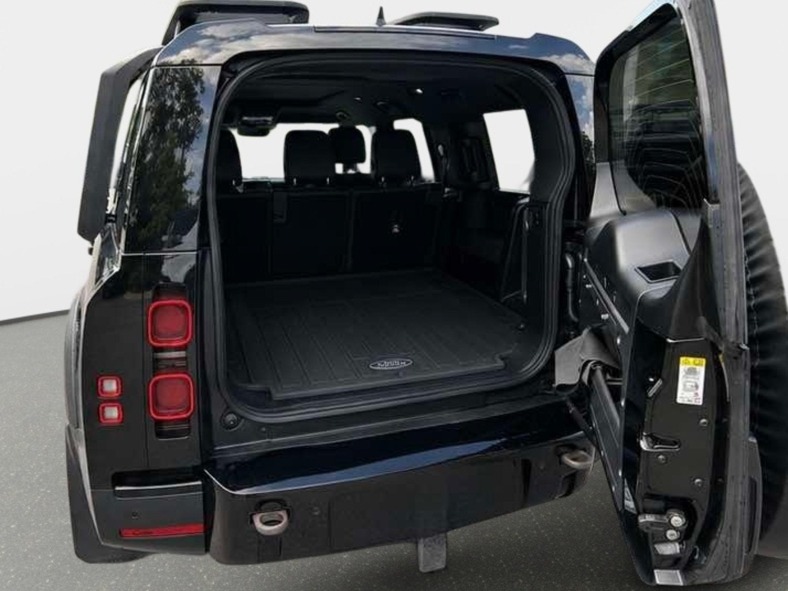 2023 Land Rover Defender 130 Trophy Edition