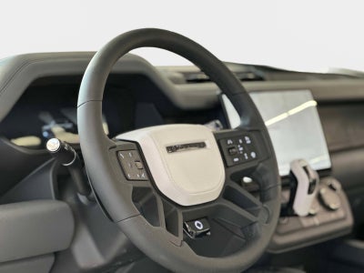 2026 Land Rover Defender OCTA