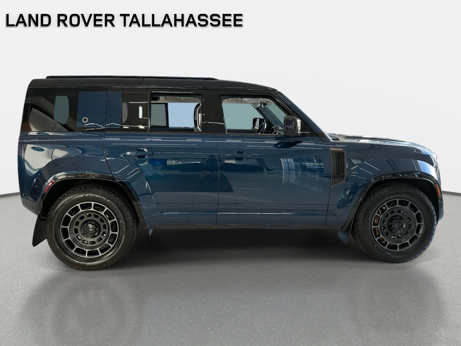 2026 Land Rover Defender OCTA