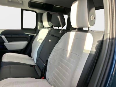 2026 Land Rover Defender OCTA