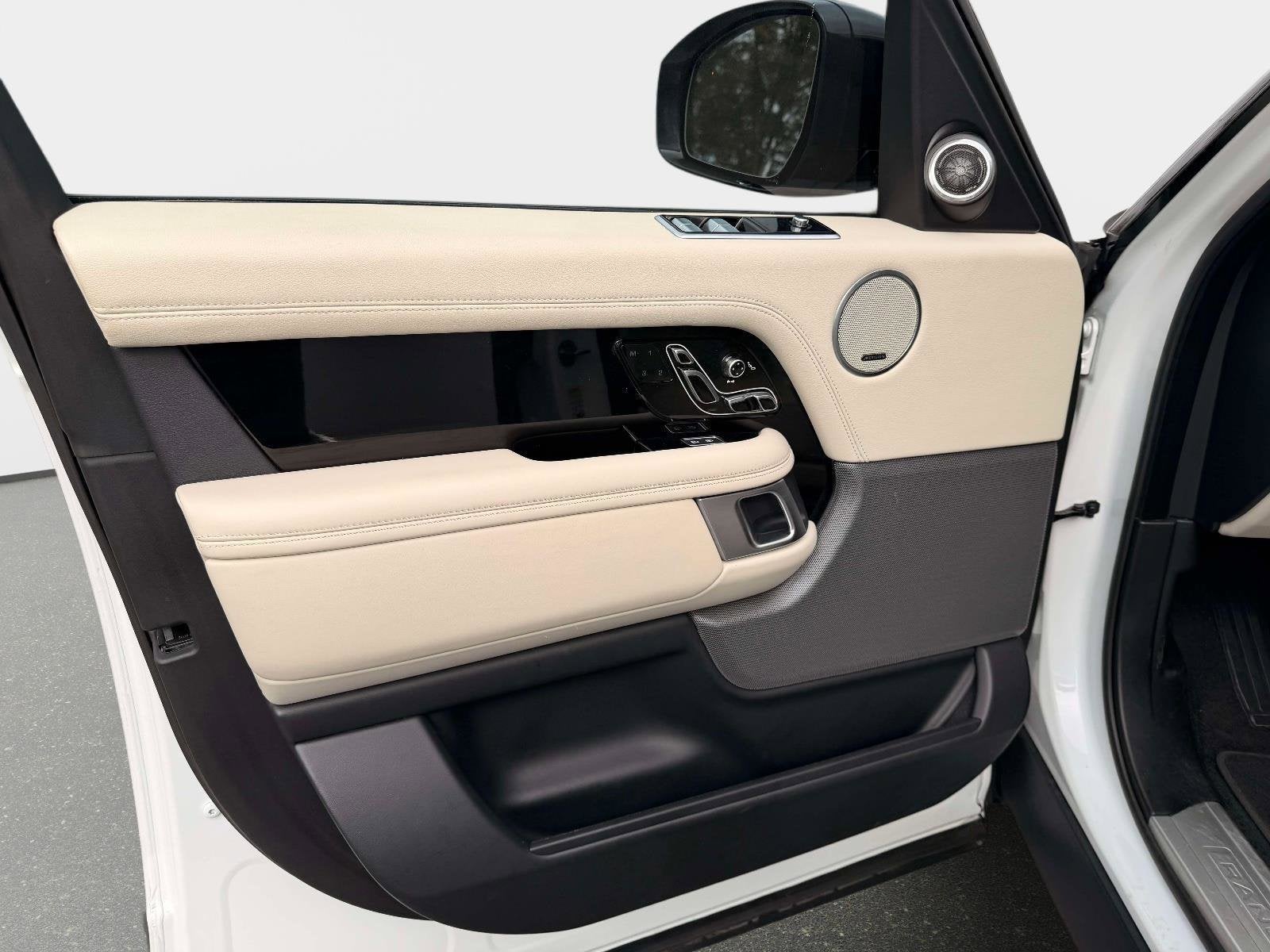 2022 Land Rover Range Rover Westminster