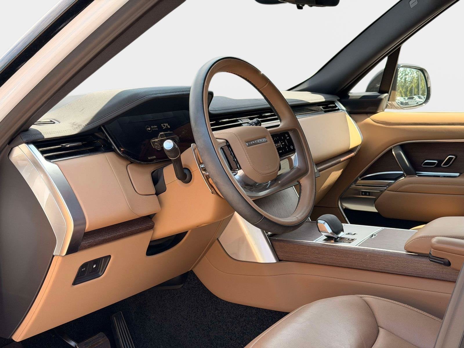 2025 Land Rover Range Rover Plug-In Hybrid SE