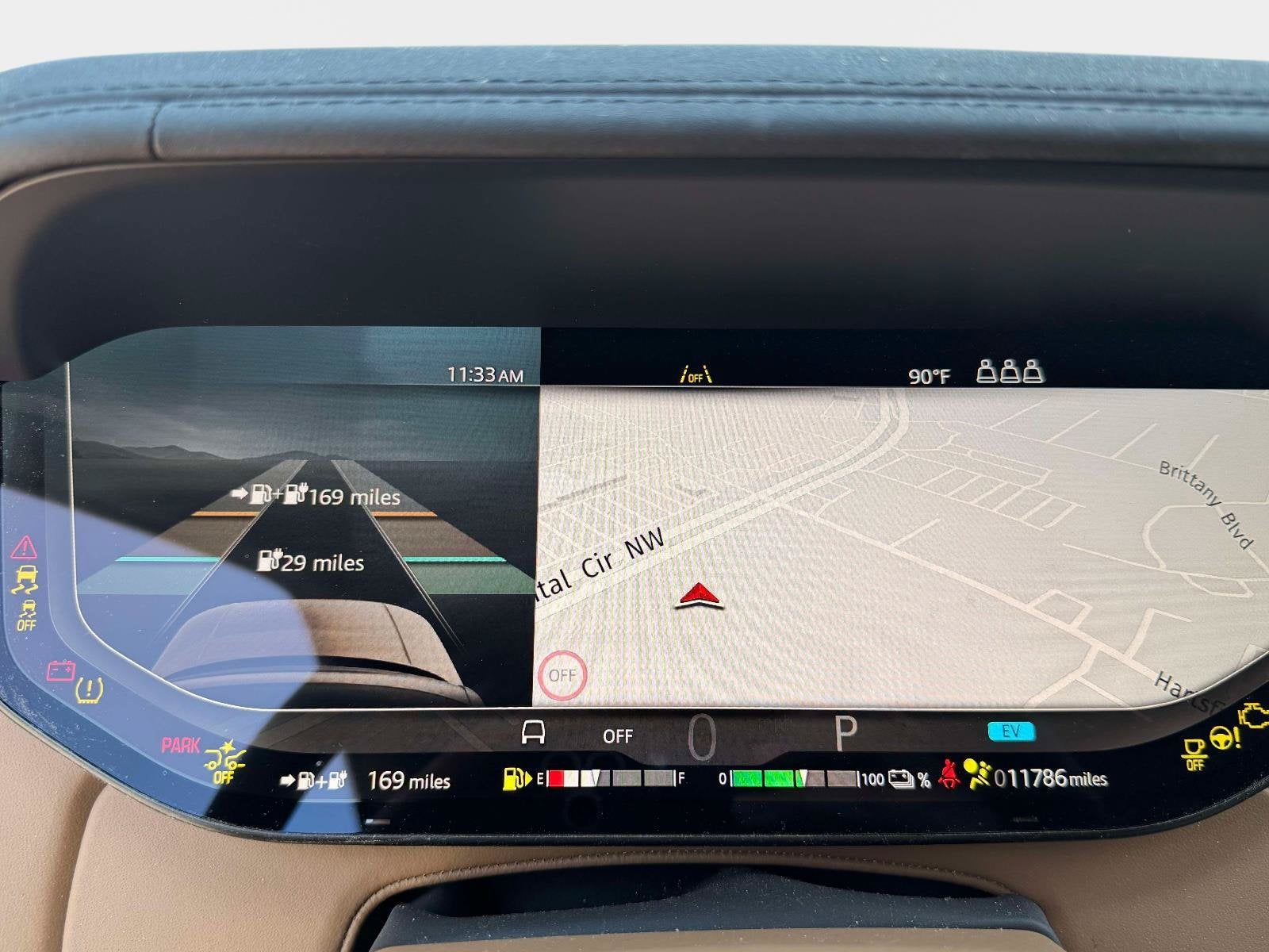 2025 Land Rover Range Rover Plug-In Hybrid SE