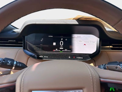 2025 Land Rover Range Rover Plug-In Hybrid SE