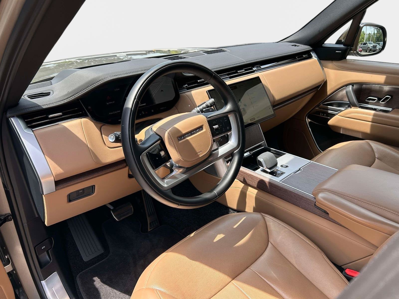 2025 Land Rover Range Rover SE