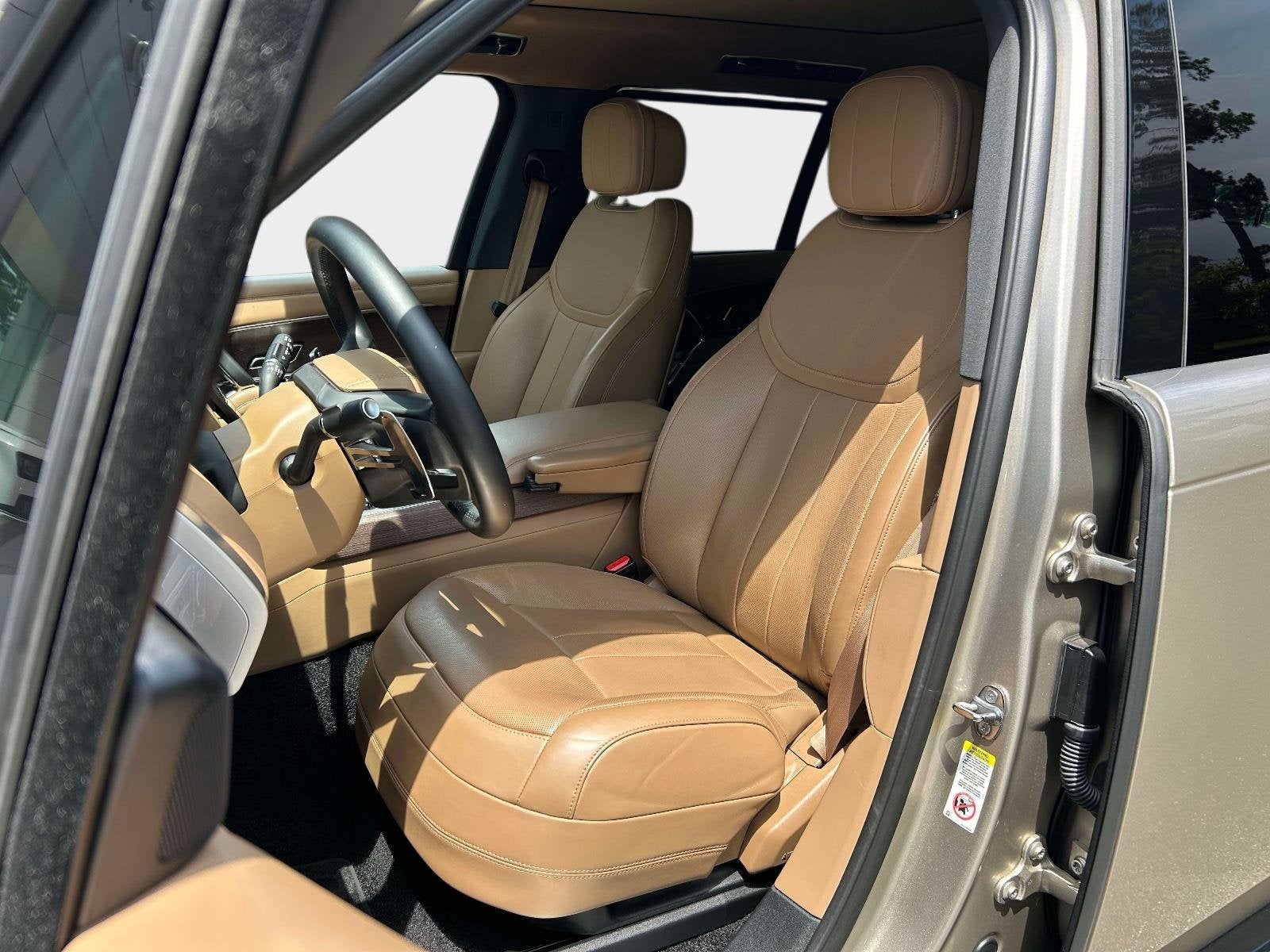 2025 Land Rover Range Rover SE